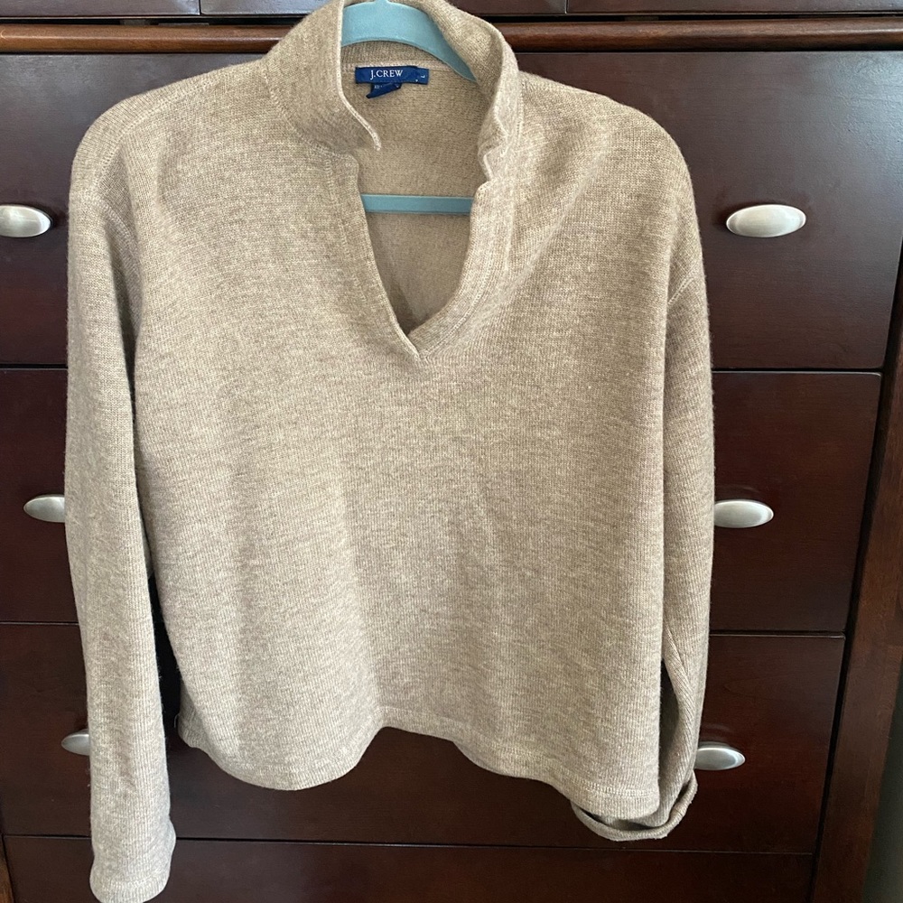 Collared thick comfy shirt